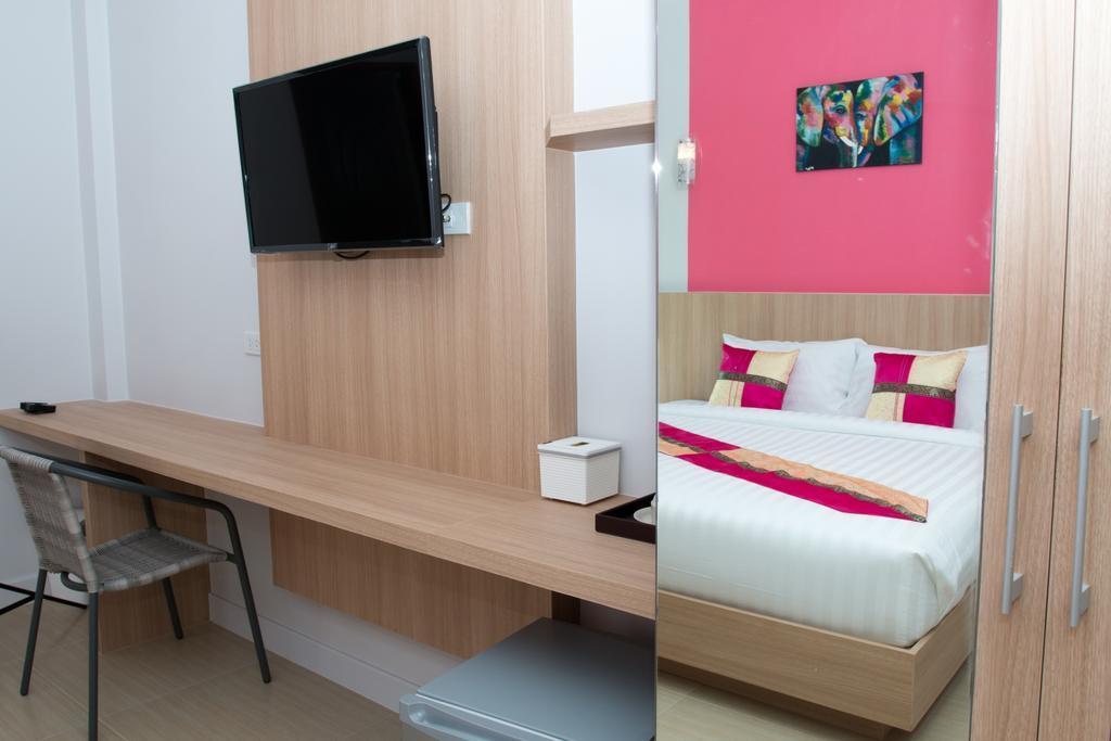 Phant at Thalang Service Apartment Bagian luar foto